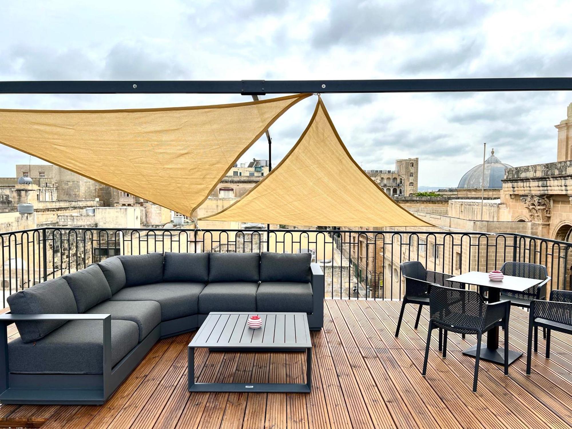 Florette Suite 1Br With Stunning Lounge Terrace By Arcobnb Il-Furjana Exterior photo