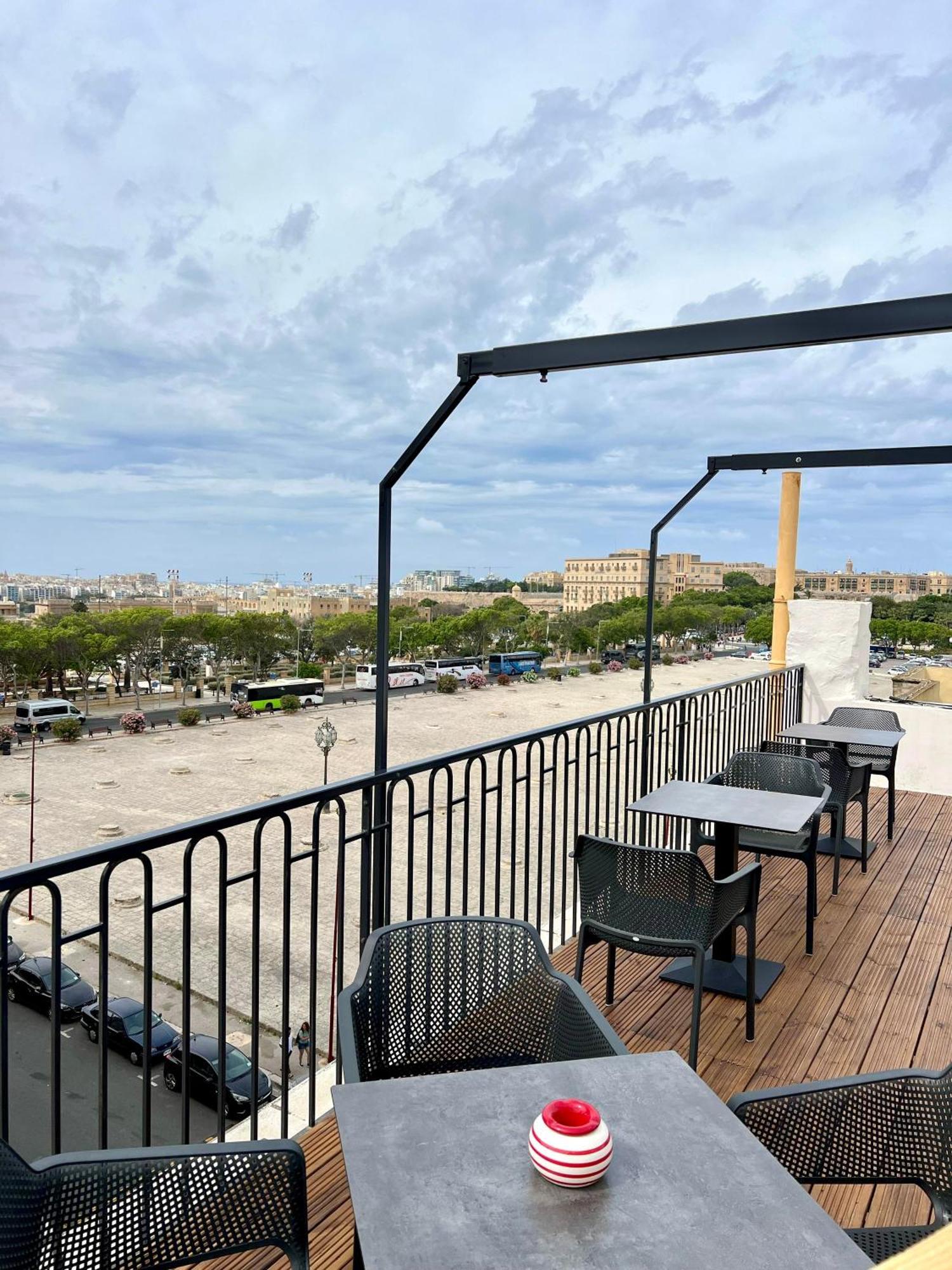 Florette Suite 1Br With Stunning Lounge Terrace By Arcobnb Il-Furjana Exterior photo